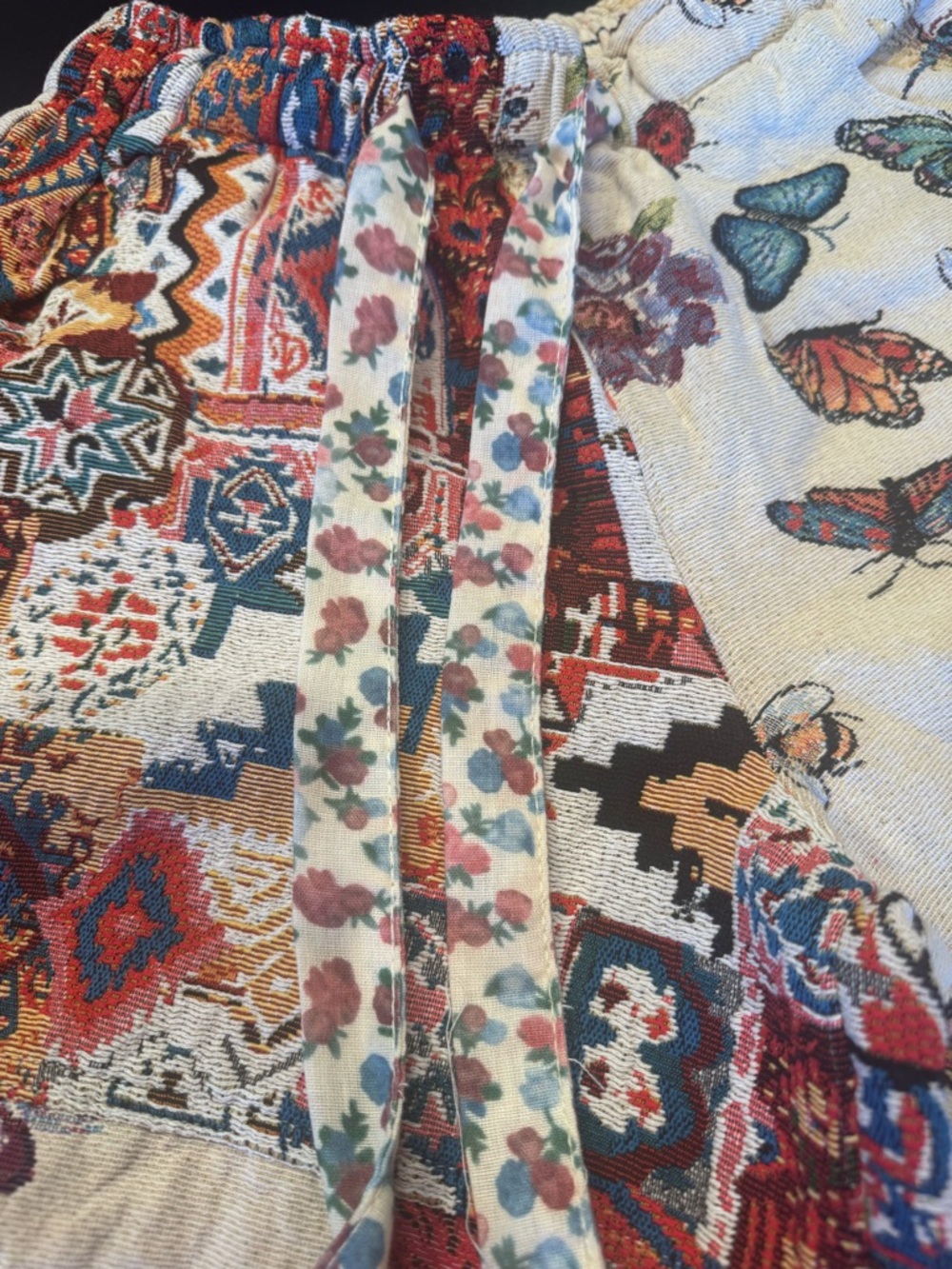 POL Flutterbloom Pants - Cream Multi, Size Small - Picture 8 of 14
